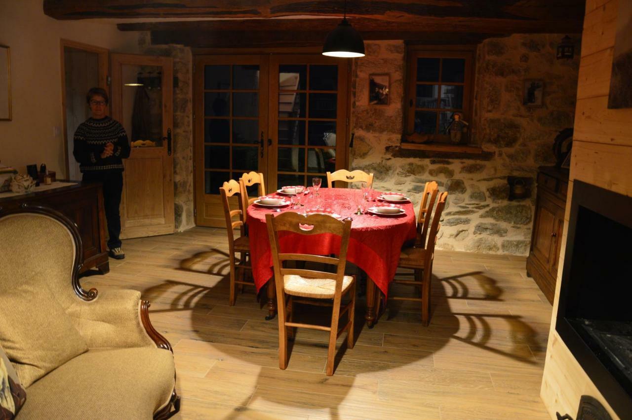 Chambres Et Table D'Hotes Du Pere Boussenac Exterior photo