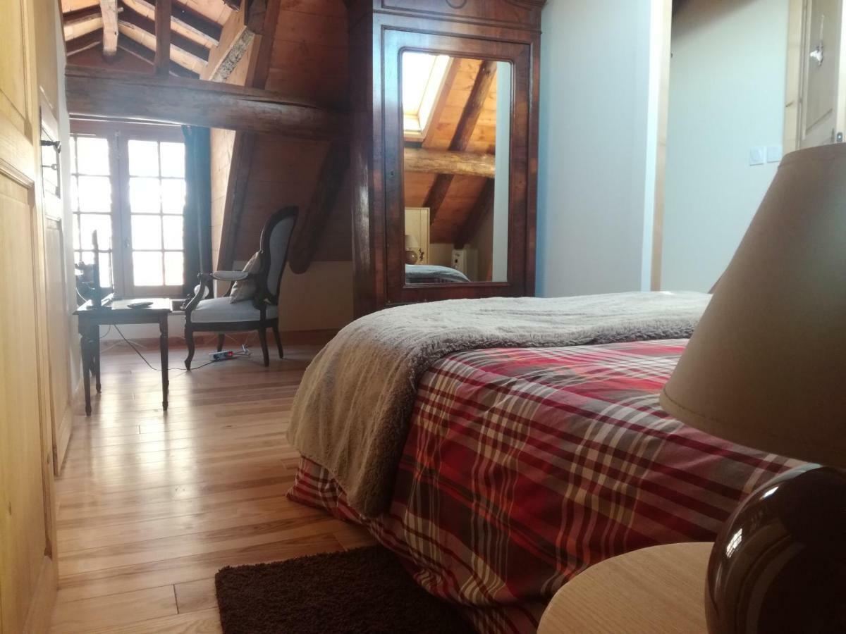 Chambres Et Table D'Hotes Du Pere Boussenac Exterior photo